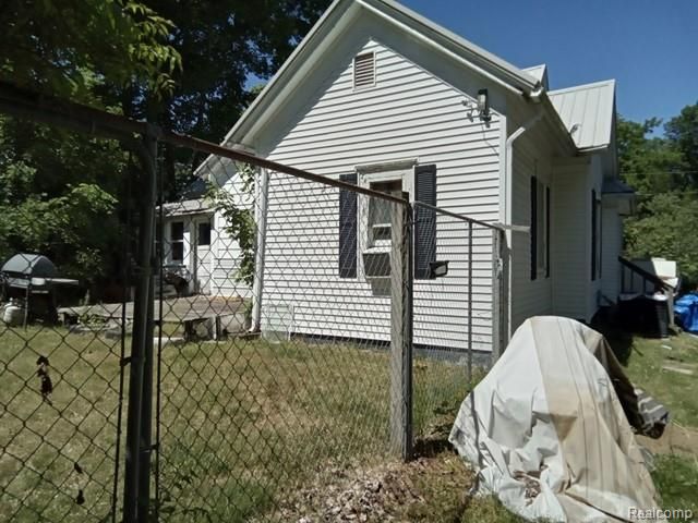 417 Chestnut Street, Dowagiac, MI 49047