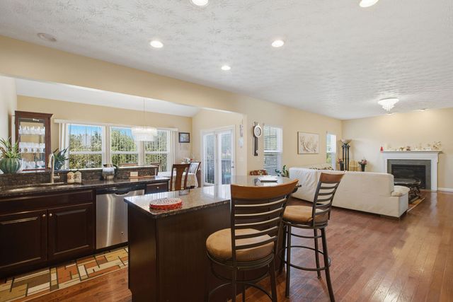 1686 Summit Creek Drive, Centerville, OH 45458