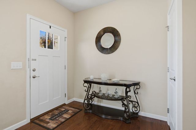 1686 Summit Creek Drive, Centerville, OH 45458