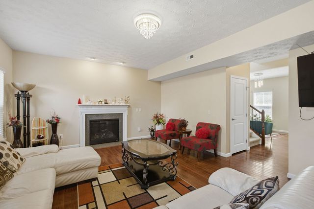 1686 Summit Creek Drive, Centerville, OH 45458