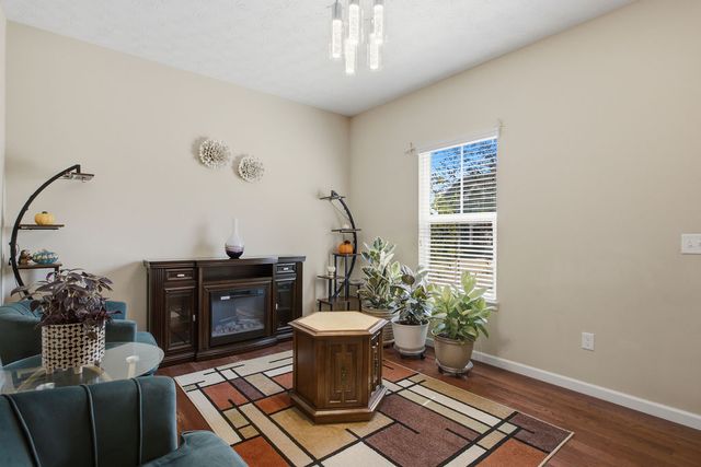 1686 Summit Creek Drive, Centerville, OH 45458