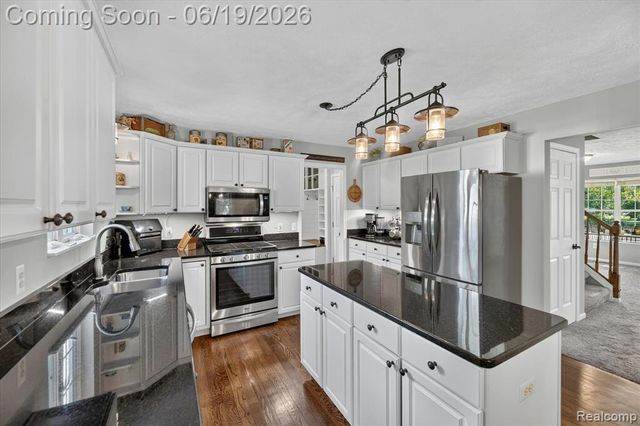 5900 Carter Court, Howell, MI 48843