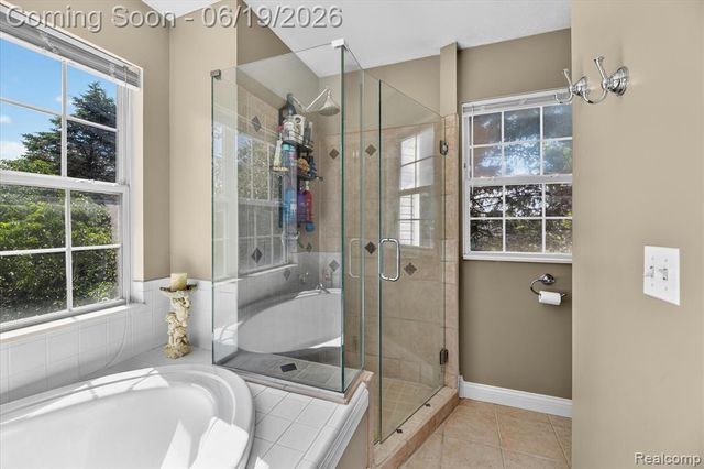 5900 Carter Court, Howell, MI 48843