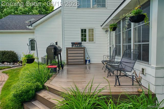 5900 Carter Court, Howell, MI 48843