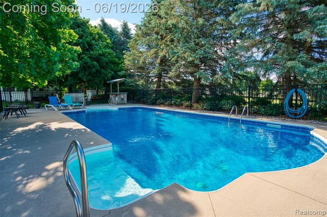 5900 Carter Court, Howell, MI 48843