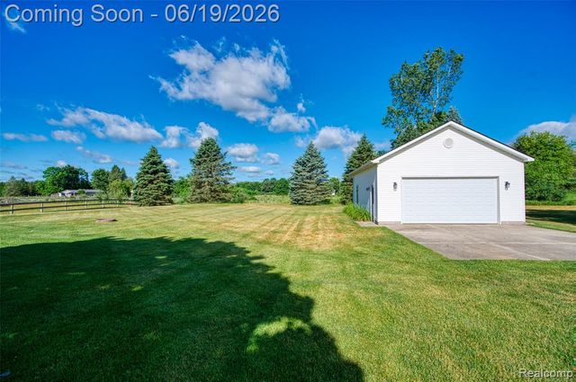 5900 Carter Court, Howell, MI 48843