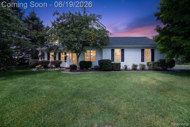 5900 Carter Court, Howell, MI 48843