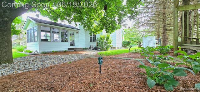 5900 Carter Court, Howell, MI 48843