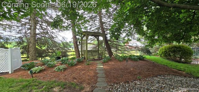5900 Carter Court, Howell, MI 48843