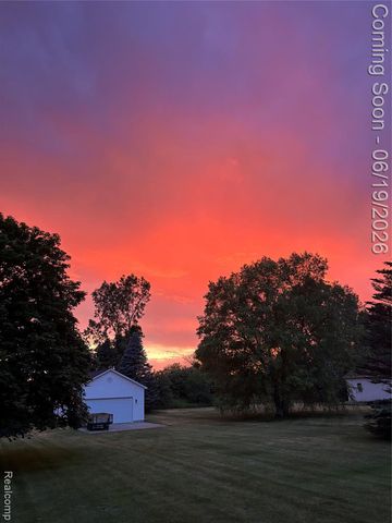 5900 Carter Court, Howell, MI 48843