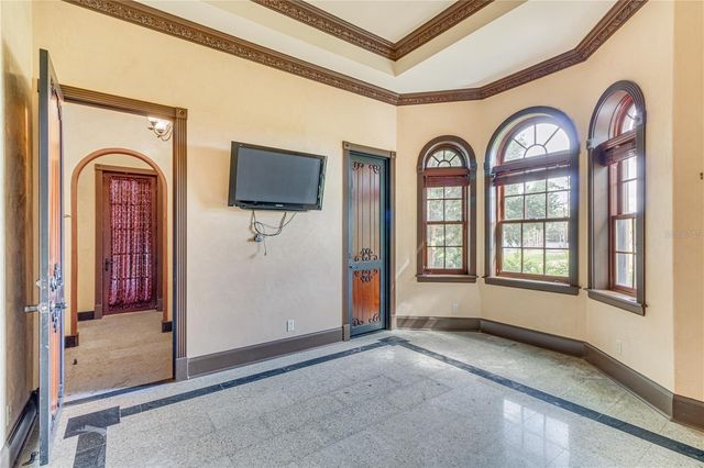 117 BELLAMERE PALMS COURT, Lutz, FL 33549