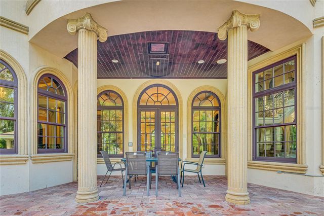 117 BELLAMERE PALMS COURT, Lutz, FL 33549