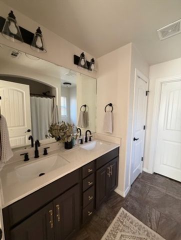3111 S J Street, Rogers, AR 72758