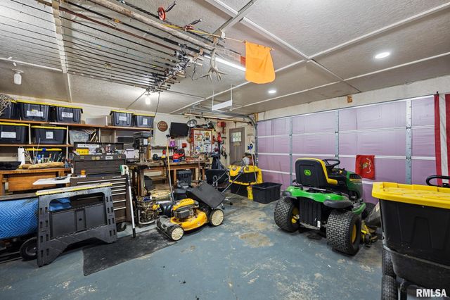 515 BRIARBROOK Drive, East Peoria, IL 61611