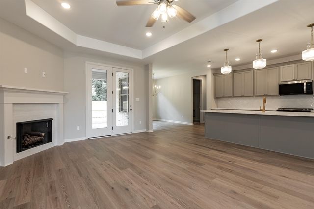 584 HOLDEN DR, Cordova, TN 38018