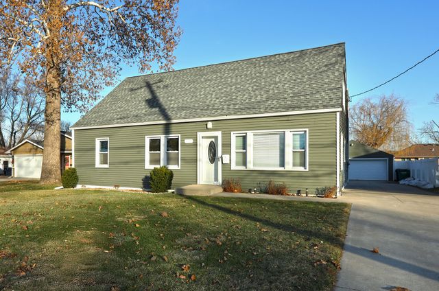 4119 70th Street, Urbandale, IA 50322