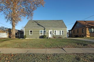 4119 70th Street, Urbandale, IA 50322