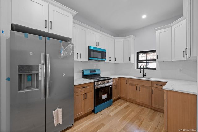 147 Essex Street, Brooklyn, NY 11208
