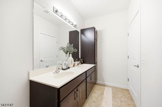336 Pond Ln, Piscataway Twp., NJ 08854