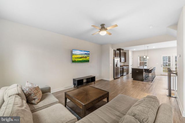 11338 WILLOW GREEN CIR, Manassas, VA 20109