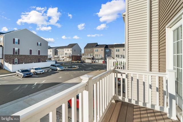 11338 WILLOW GREEN CIR, Manassas, VA 20109