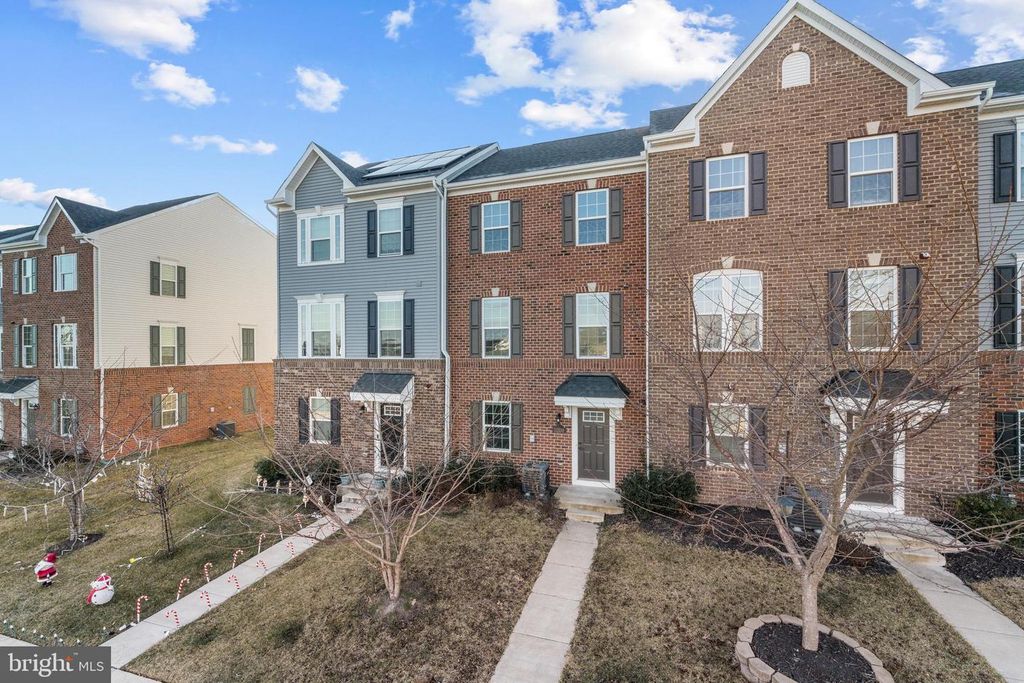 11338 WILLOW GREEN CIR, Manassas, VA 20109