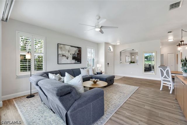 5936 Sand Wedge LN 1604, Naples, FL 34110