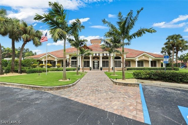 5936 Sand Wedge LN 1604, Naples, FL 34110