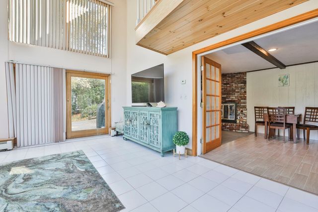 25 Indian Rock Dr, Saugus, MA 01906