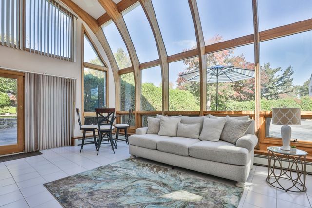 25 Indian Rock Dr, Saugus, MA 01906