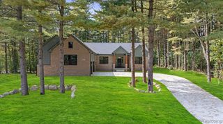 3743 Kerriel Court, Commerce Twp, MI 48382