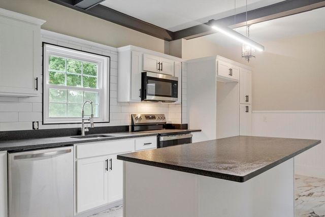 1347 Main Street, Leominster, MA 01453