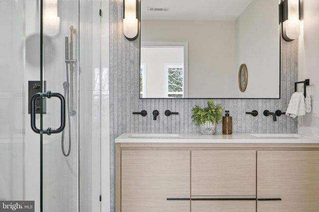 1412 TRINIDAD AVE NE, Washington, DC 20002
