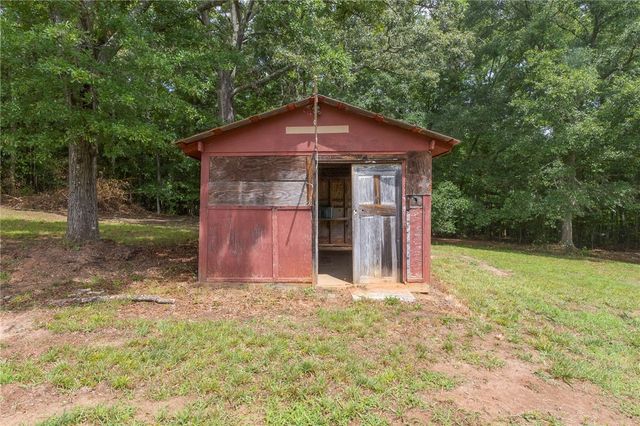 1317 E Broad Street, Iva, SC 29655