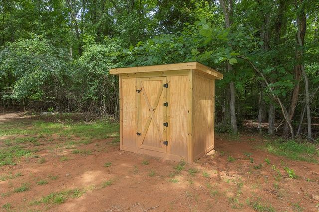 1317 E Broad Street, Iva, SC 29655