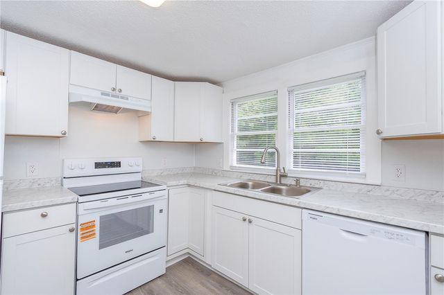 1317 E Broad Street, Iva, SC 29655