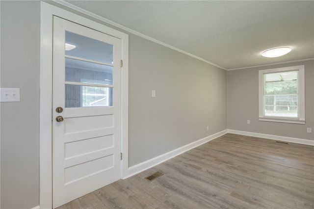 1317 E Broad Street, Iva, SC 29655