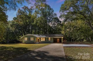 1895 Forest Lake Drive, Rock Hill, SC 29732