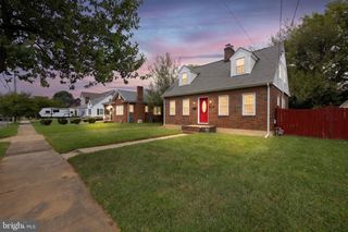 2003 ELMHURST AVE, Fredericksburg, VA 22401