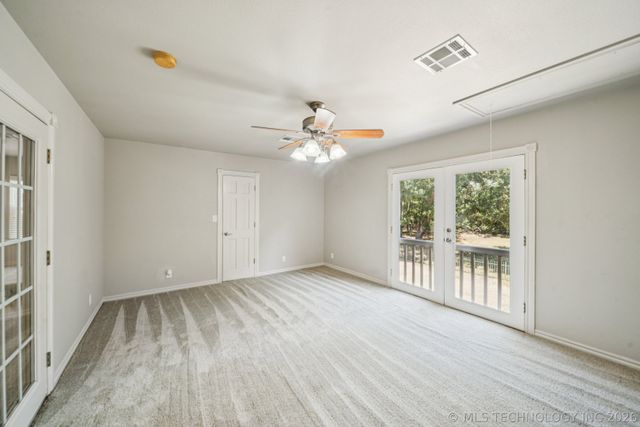 13606 S 261st East Avenue, Coweta, OK 74429