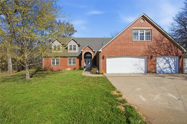 13606 S 261st East Avenue, Coweta, OK 74429