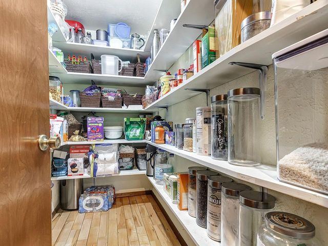 240 SCOUT WAY, De Pere, WI 54115