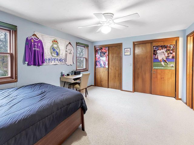 240 SCOUT WAY, De Pere, WI 54115