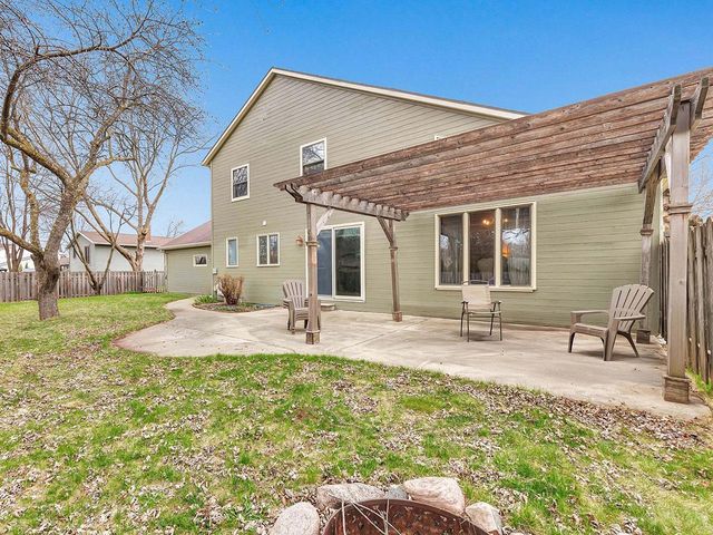 240 SCOUT WAY, De Pere, WI 54115