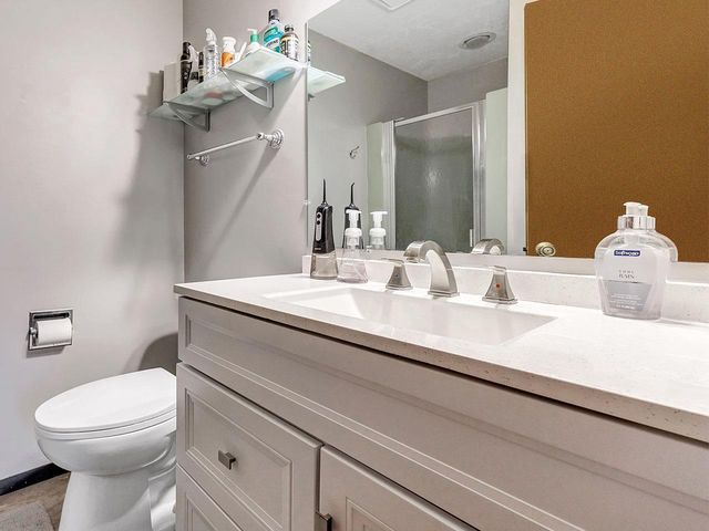 240 SCOUT WAY, De Pere, WI 54115