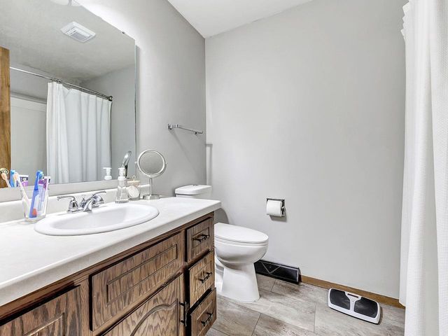 240 SCOUT WAY, De Pere, WI 54115