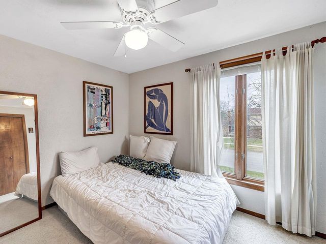 240 SCOUT WAY, De Pere, WI 54115