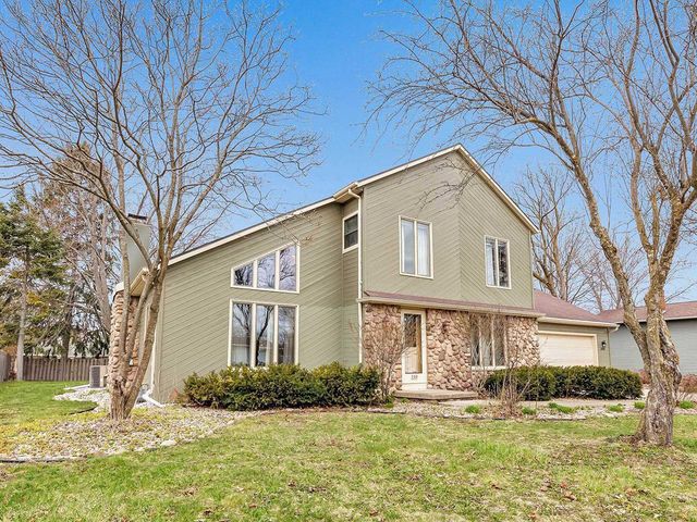 240 SCOUT WAY, De Pere, WI 54115