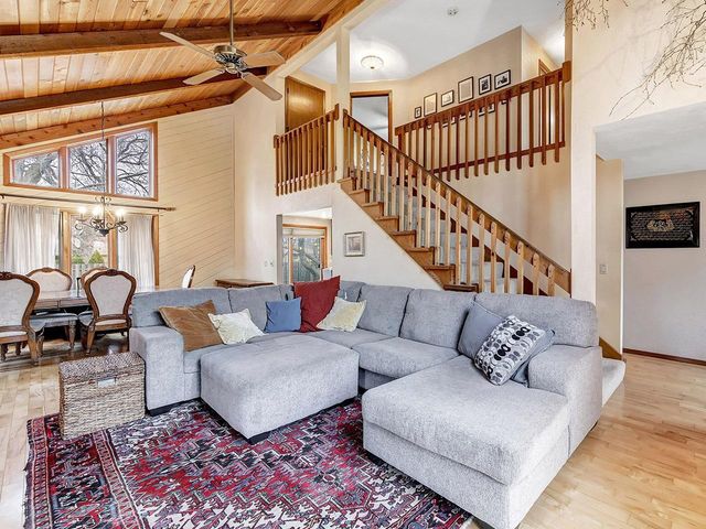 240 SCOUT WAY, De Pere, WI 54115