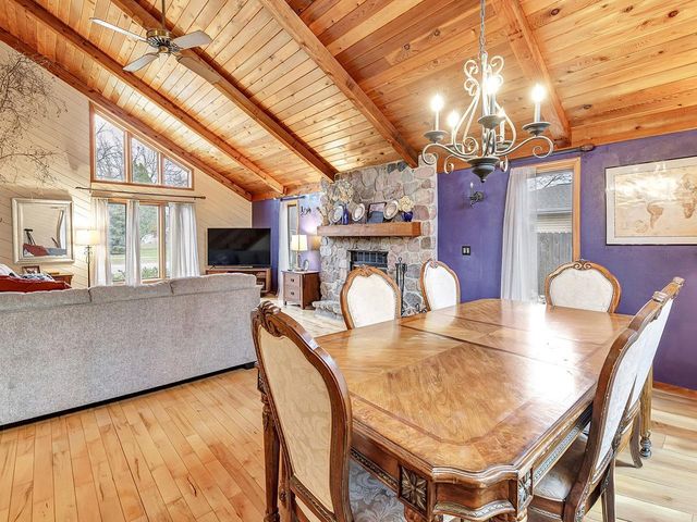 240 SCOUT WAY, De Pere, WI 54115